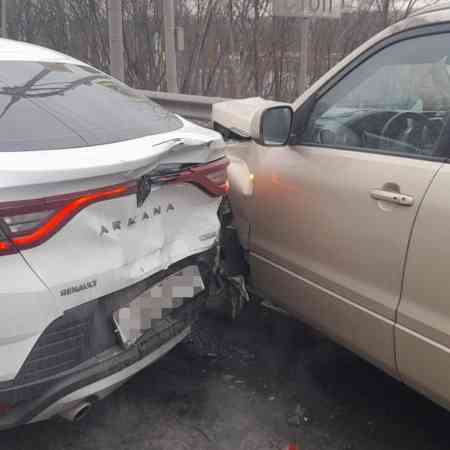 Автомобили после ДТП Рено Аркана 2019 1.3 АКПП выкупили за 1250000