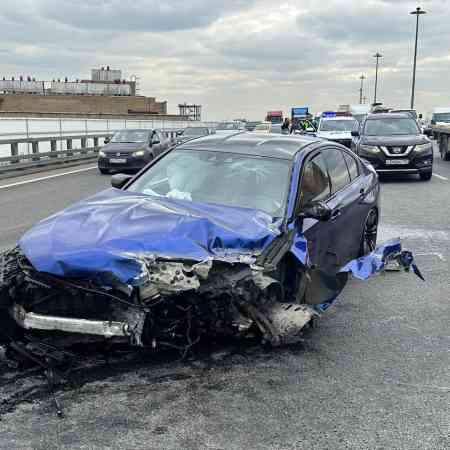 Автомобили с неисправным двигателем БМВ М-5, 2018 год выкупили за 5200000